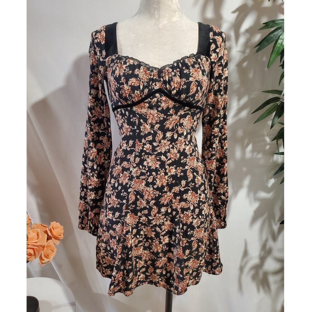 SO Milkmaid Whimsigoth Floral Velour Trim Dress Size XS Whimsigoth Y2K Grunge